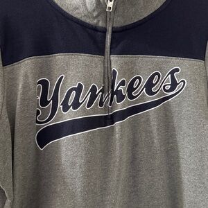 Yankees Gray and Navy Pullover